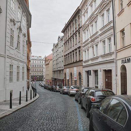 Skolska Junior Apartment Прага Экстерьер фото