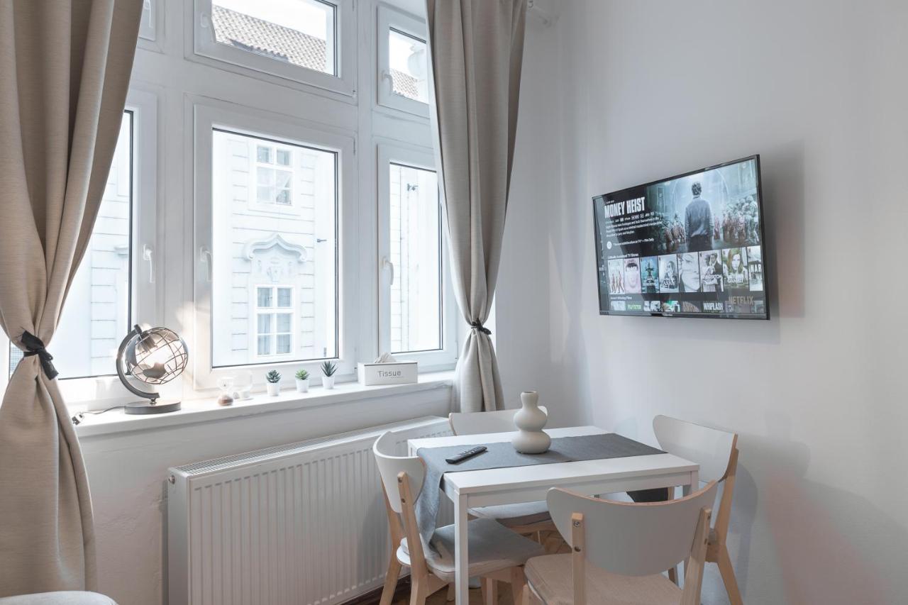 Skolska Junior Apartment Прага Экстерьер фото